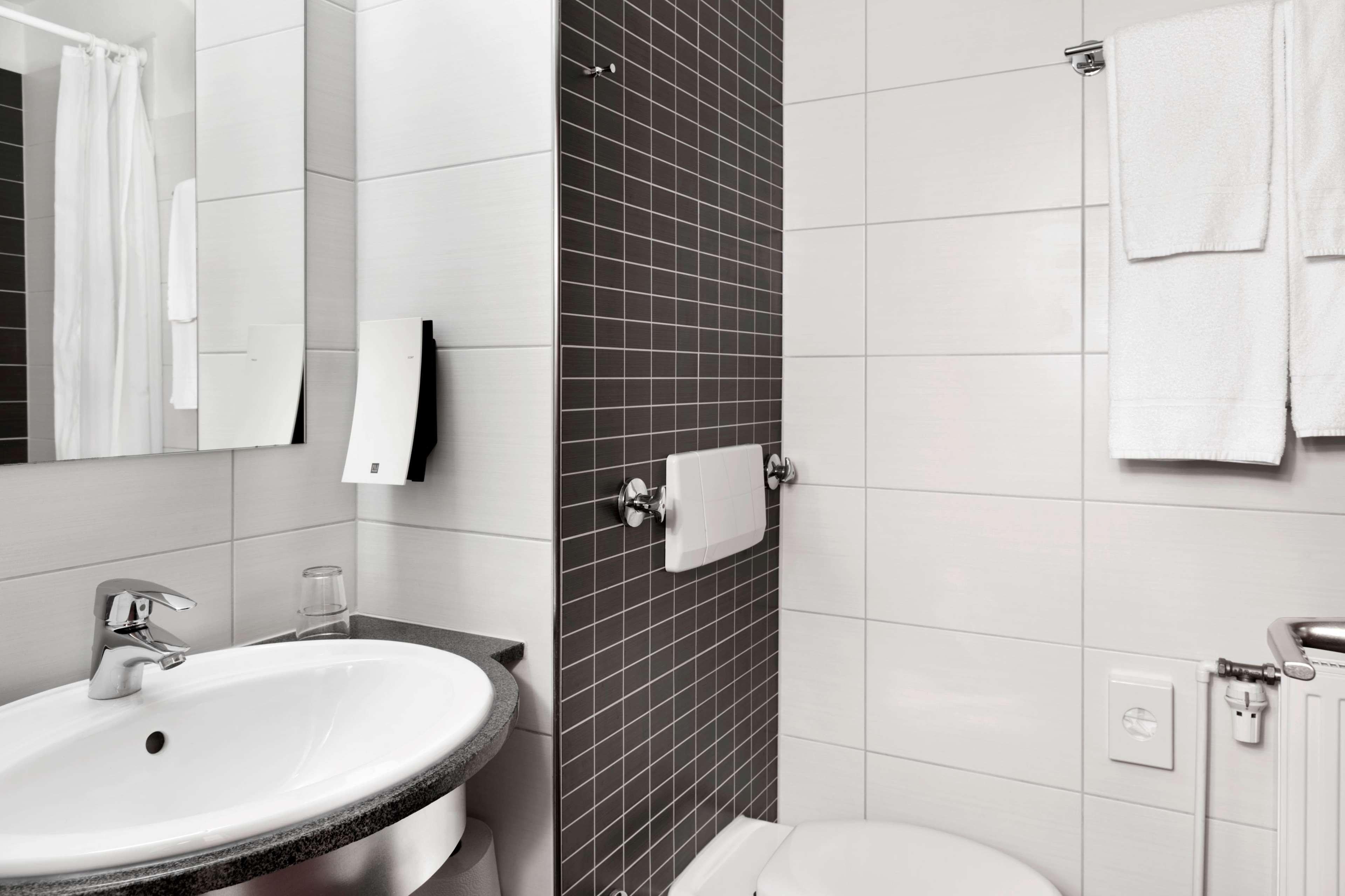 Tryp By Wyndham Luebeck Aquamarin Hotel Kültér fotó